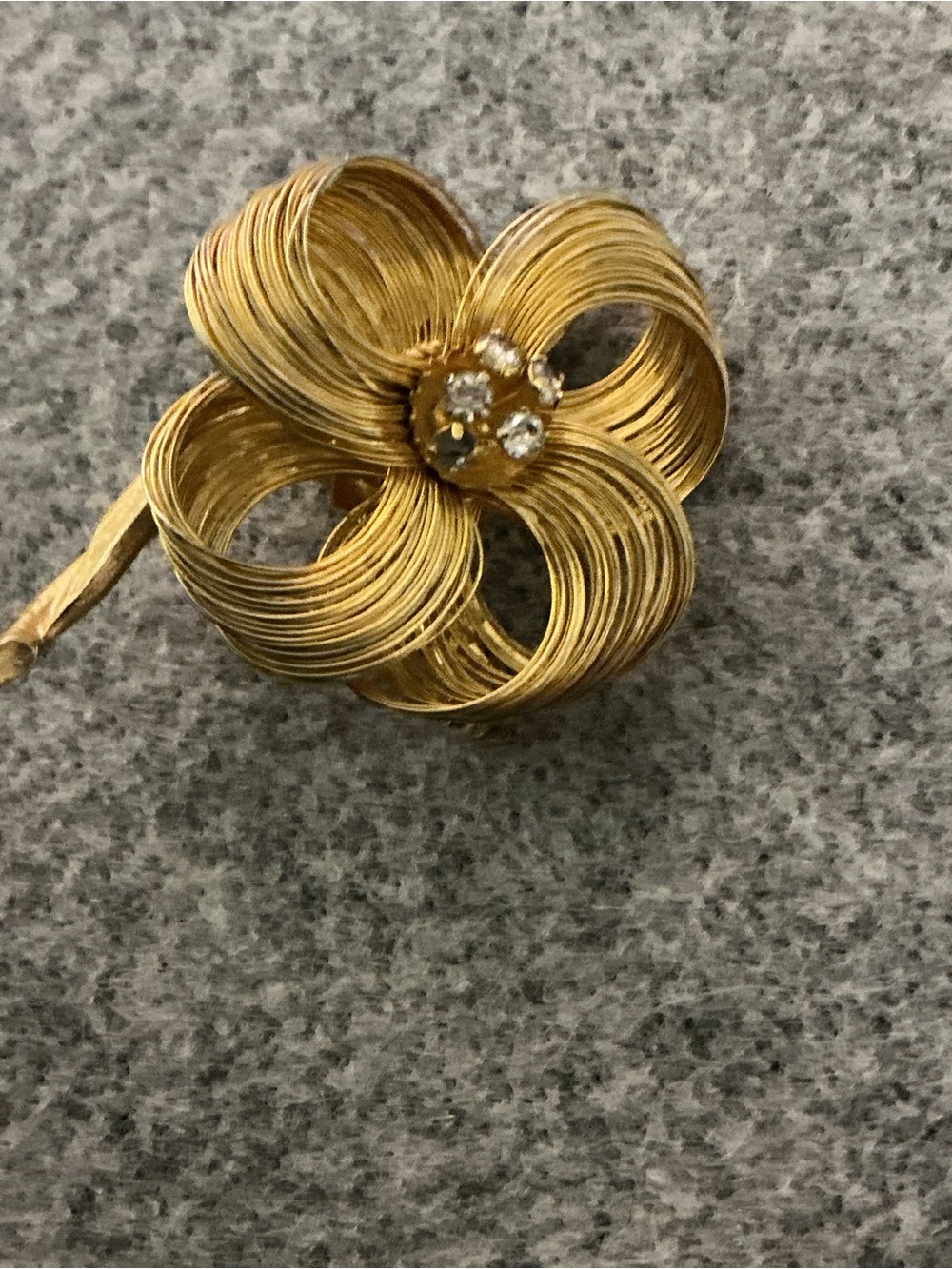 Vintage Gold Floral Brooch with Clear Crystal Accents - Picture 5 of 5